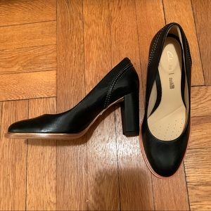 Clarks Ellis Edith high heels +cushion NWOT